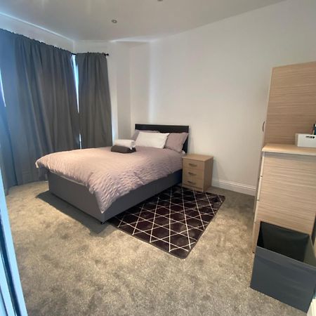 Apartamento Cosy House In Newham Londres Exterior foto